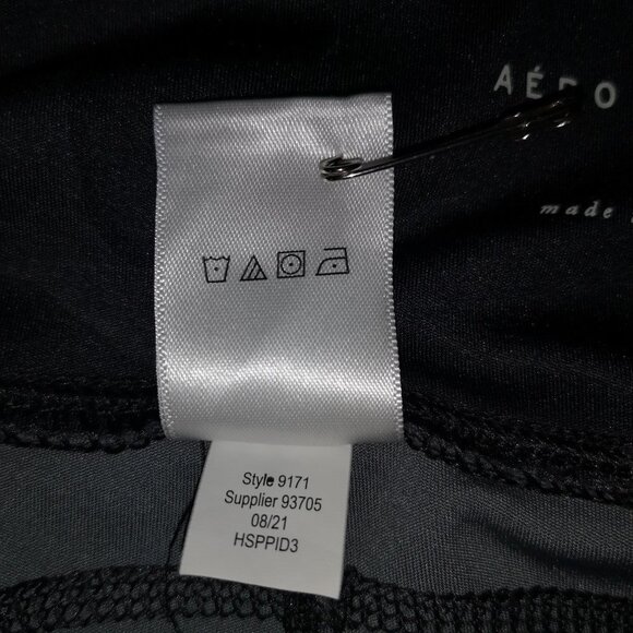 Aeropostale Ladies Size Large Full Length Black with Camo Design Leggings - Picture 4 of 8